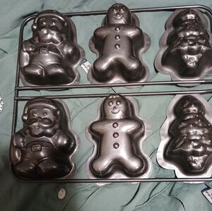 Christmas Holiday Muffin Cake Pan Santa Tree Gingerbread Man